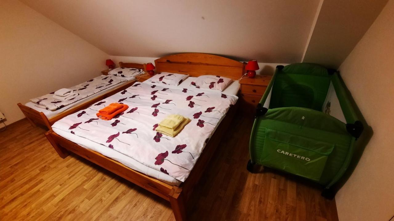 Podkrovi V Jihoceskem Statku Nemejice Exterior foto
